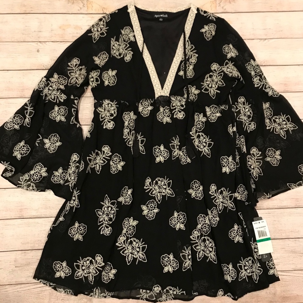 Sequin Hearts V Neck Empire Waist Blouse Size L